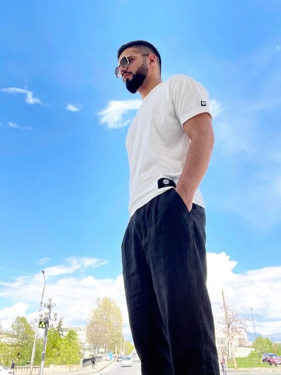T-shirt and linen pants